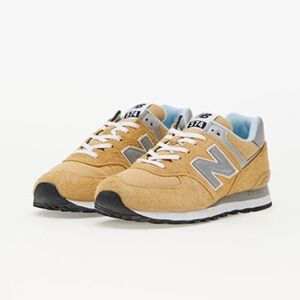 NEW BALANCE 574
Mustard suede with blue 10